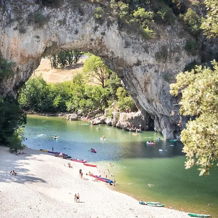 Huttopia Sud Ardeche 홀리데이파크 3*