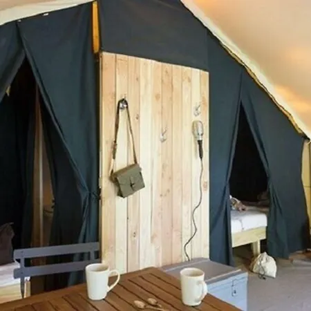 Huttopia Sud Ardeche 홀리데이파크 3*