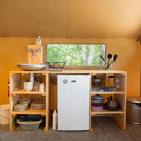 Kompleks wypoczynkowy Huttopia Sud Ardeche 3*